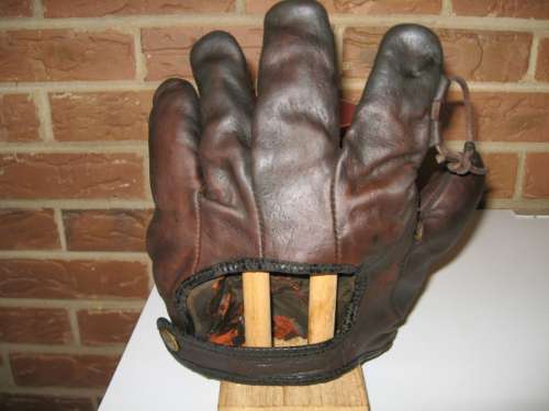 Pete Donohue Goldsmith 32 Back